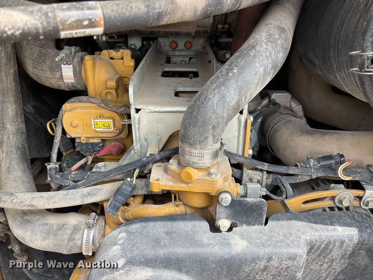 image for item FG0320 2019 Caterpillar 299D2 tracked skid steer loader