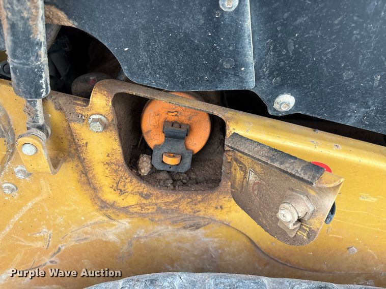 image for item FG0321 2020 Caterpillar 289D3 tracked skid steer loader