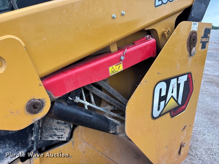 image for item FG0321 2020 Caterpillar 289D3 tracked skid steer loader