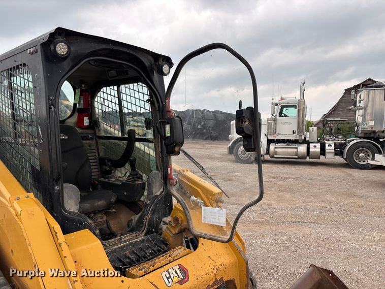 image for item FG0321 2020 Caterpillar 289D3 tracked skid steer loader