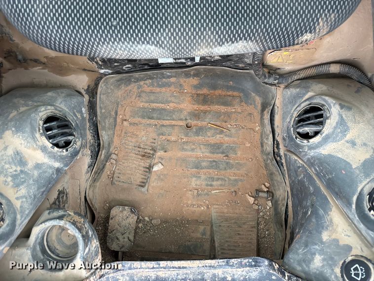 image for item FG0321 2020 Caterpillar 289D3 tracked skid steer loader