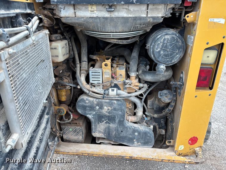 image for item FG0321 2020 Caterpillar 289D3 tracked skid steer loader