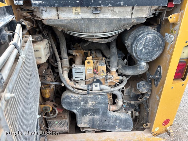 image for item FG0321 2020 Caterpillar 289D3 tracked skid steer loader