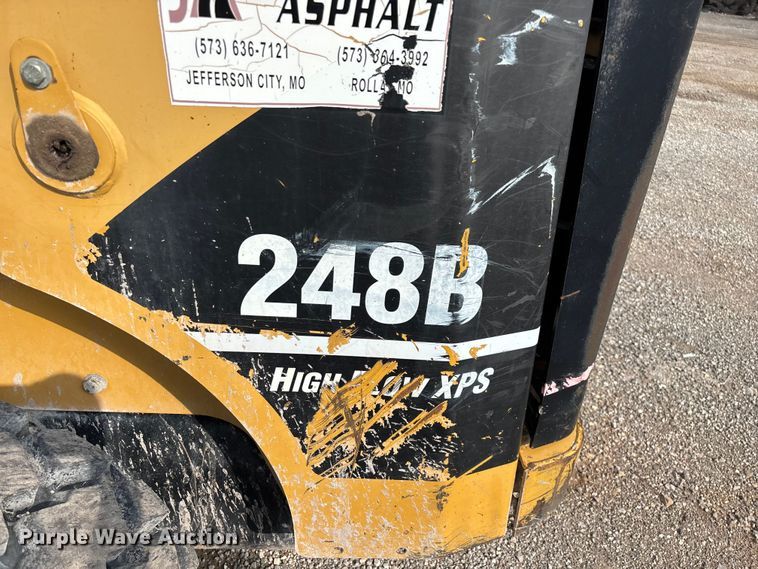 image for item FG0322 2006 Caterpillar 248B skid steer loader
