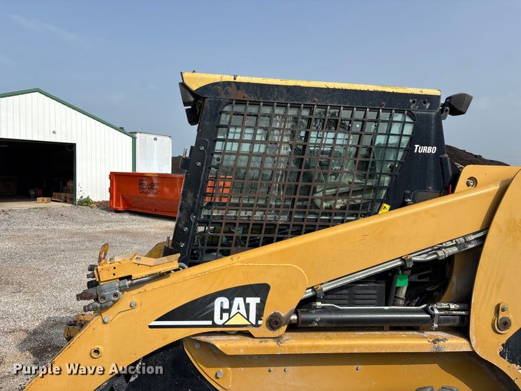 image for item FG0322 2006 Caterpillar 248B skid steer loader