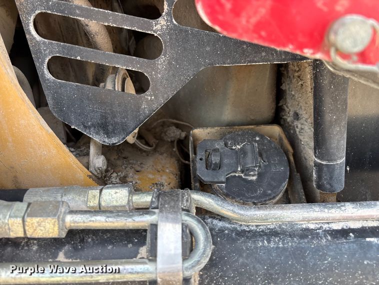 image for item FG0322 2006 Caterpillar 248B skid steer loader