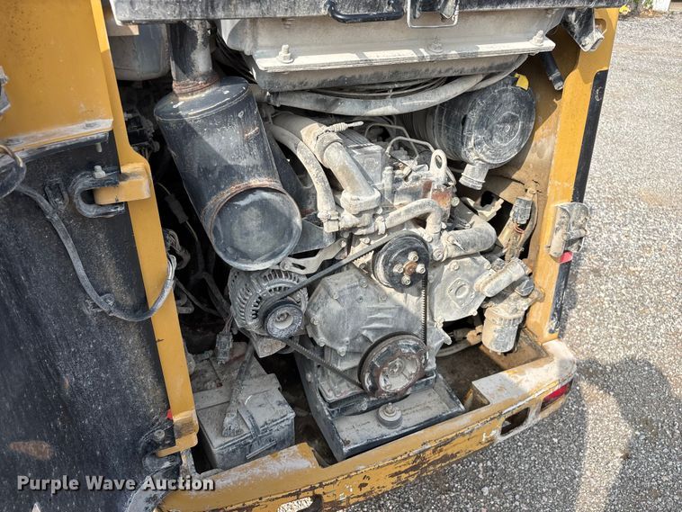image for item FG0322 2006 Caterpillar 248B skid steer loader