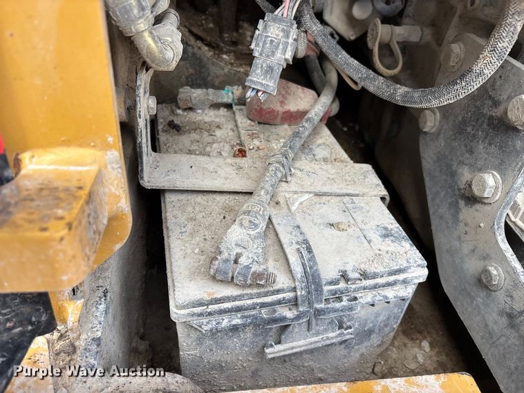 image for item FG0322 2006 Caterpillar 248B skid steer loader