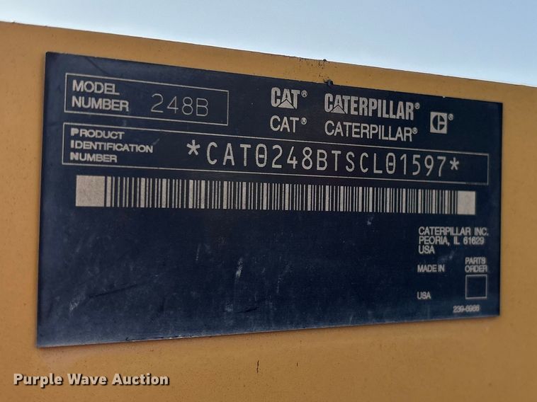 image for item FG0322 2006 Caterpillar 248B skid steer loader