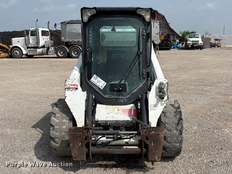 image for item FG0323 2018 Bobcat S590 skid steer loader