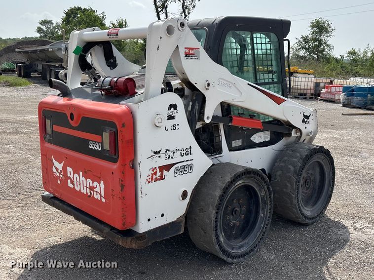 image for item FG0323 2018 Bobcat S590 skid steer loader