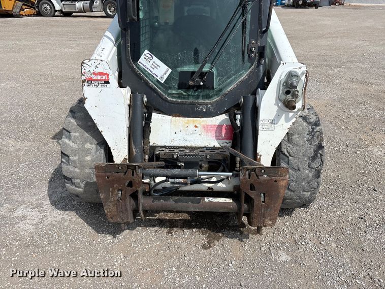 image for item FG0323 2018 Bobcat S590 skid steer loader