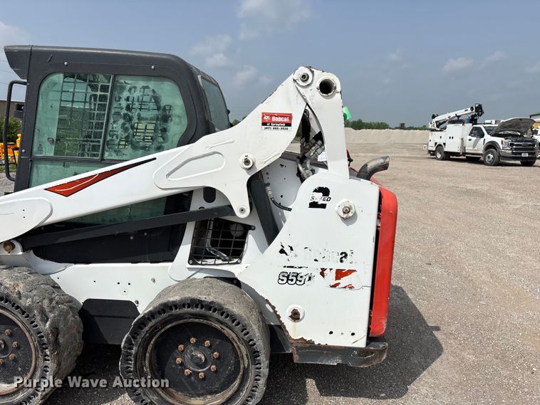 image for item FG0323 2018 Bobcat S590 skid steer loader