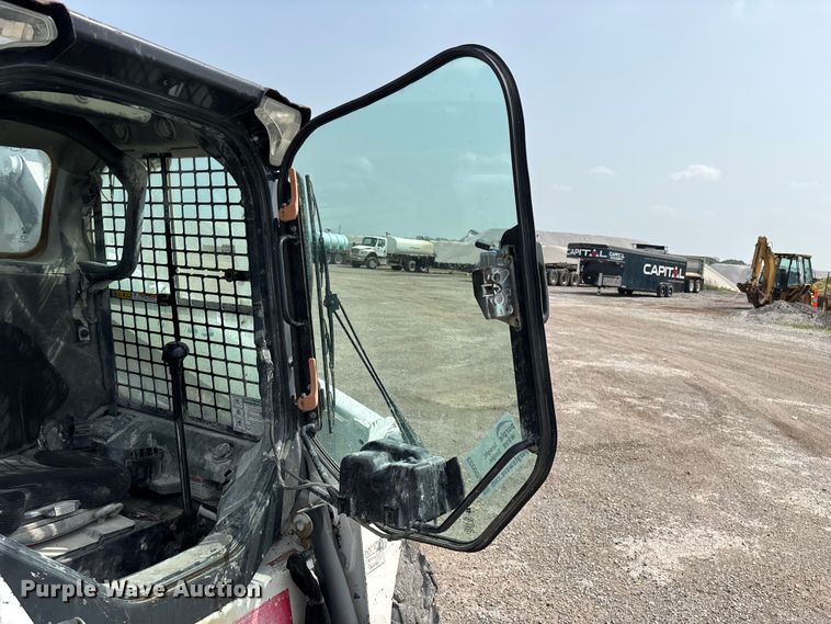 image for item FG0323 2018 Bobcat S590 skid steer loader