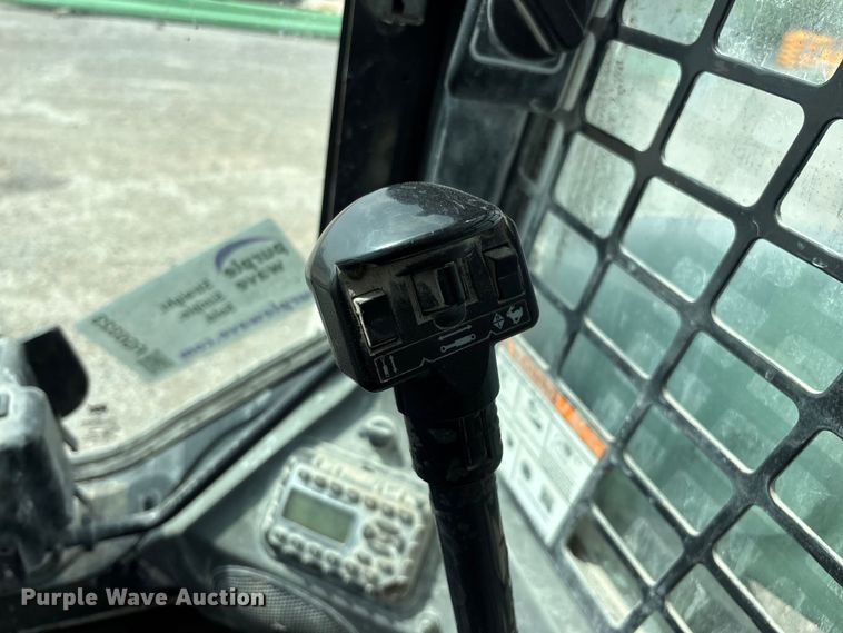 image for item FG0323 2018 Bobcat S590 skid steer loader