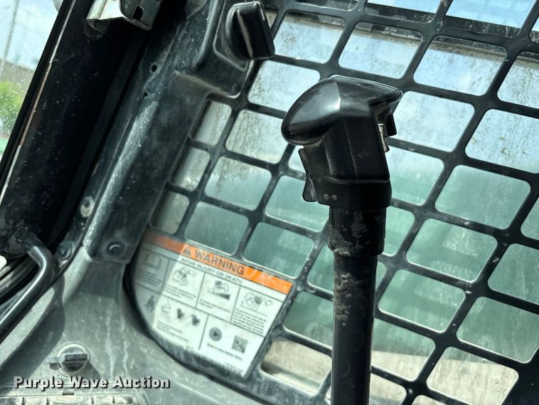 image for item FG0323 2018 Bobcat S590 skid steer loader