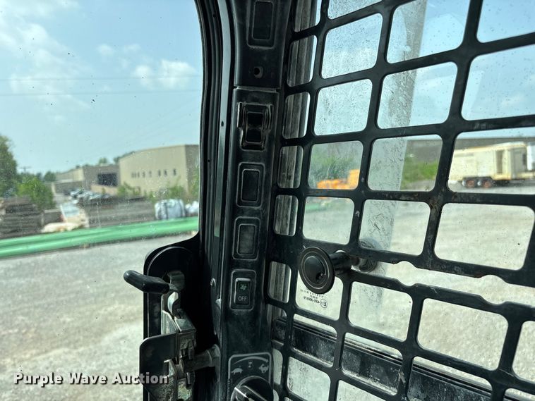 image for item FG0323 2018 Bobcat S590 skid steer loader