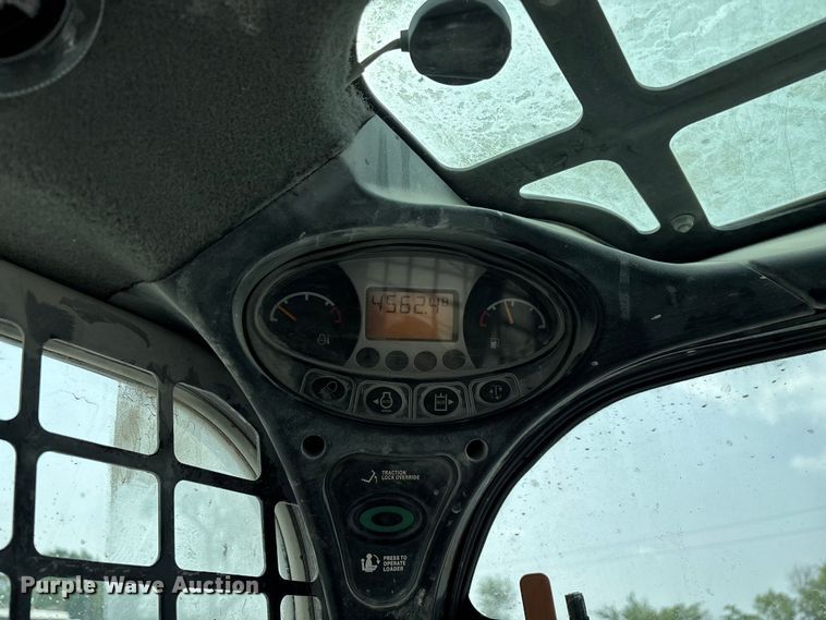 image for item FG0323 2018 Bobcat S590 skid steer loader
