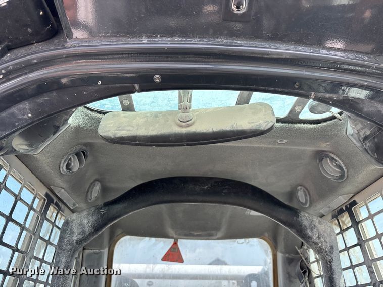 image for item FG0323 2018 Bobcat S590 skid steer loader