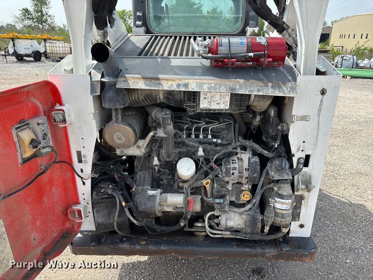 image for item FG0323 2018 Bobcat S590 skid steer loader