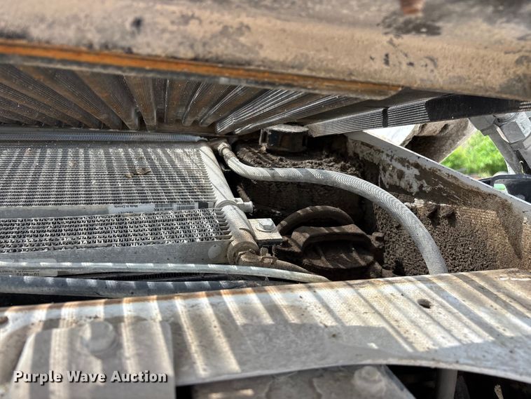 image for item FG0323 2018 Bobcat S590 skid steer loader