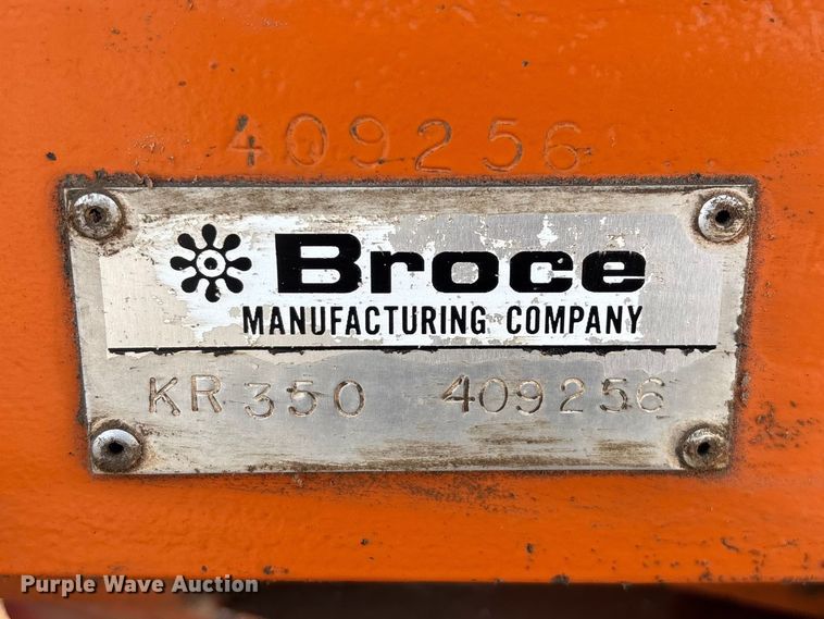 image for item FG0324 2015 Broce Broom KR350 broom