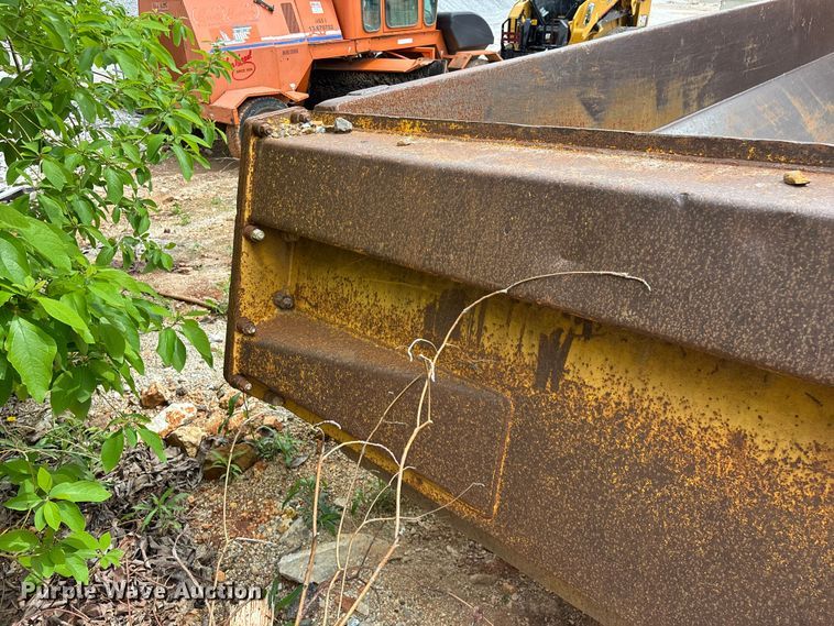 image for item FG0326 Komatsu HM300 haul truck bed