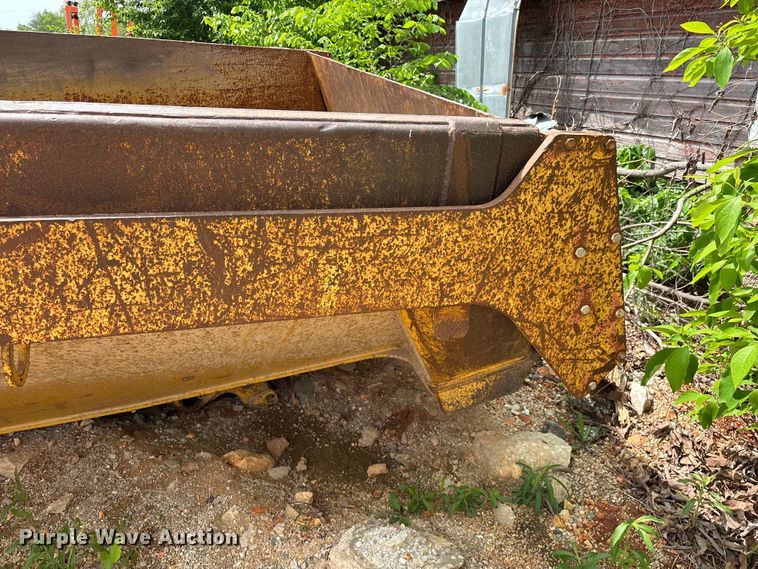 image for item FG0326 Komatsu HM300 haul truck bed