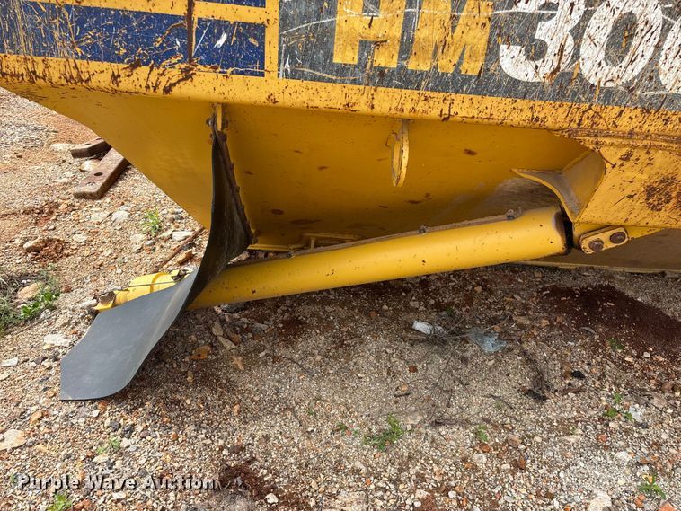 image for item FG0326 Komatsu HM300 haul truck bed