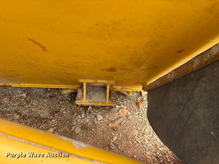 image for item FG0326 Komatsu HM300 haul truck bed