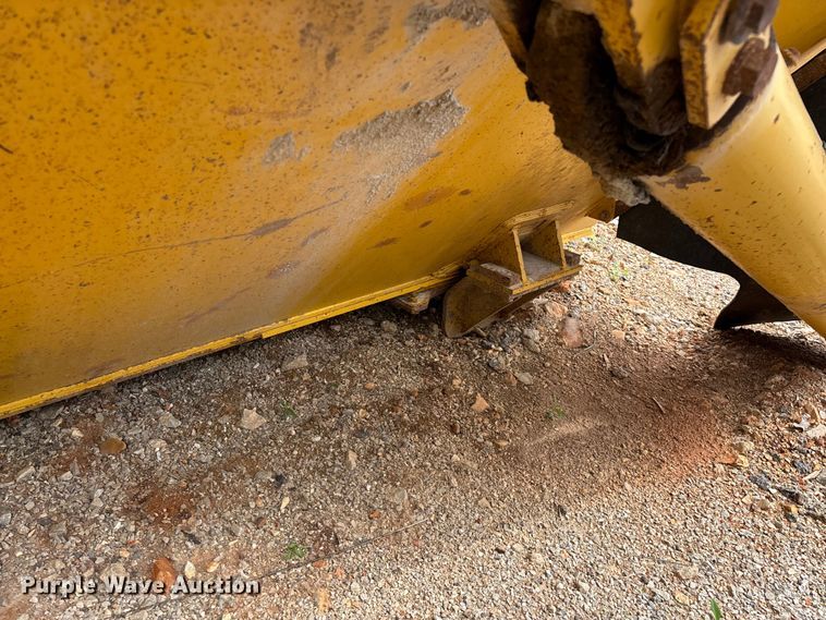 image for item FG0326 Komatsu HM300 haul truck bed