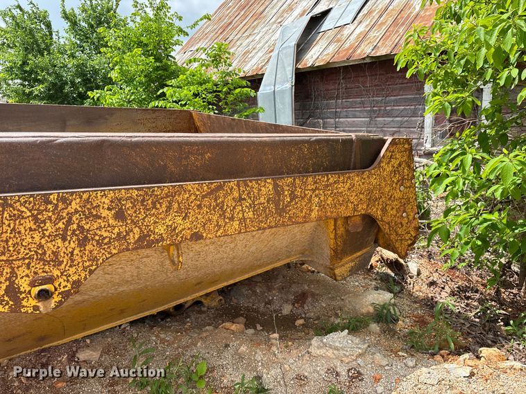 image for item FG0326 Komatsu HM300 haul truck bed