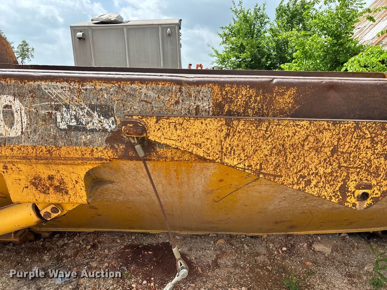 image for item FG0326 Komatsu HM300 haul truck bed