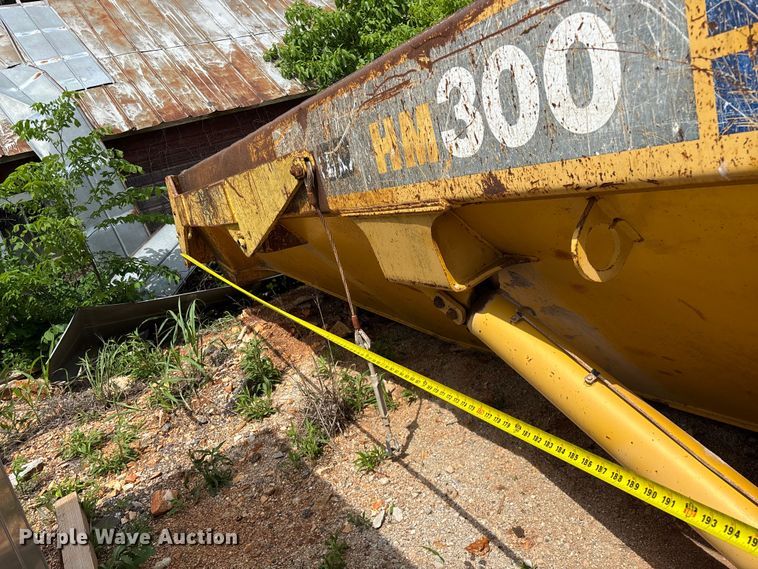 image for item FG0326 Komatsu HM300 haul truck bed