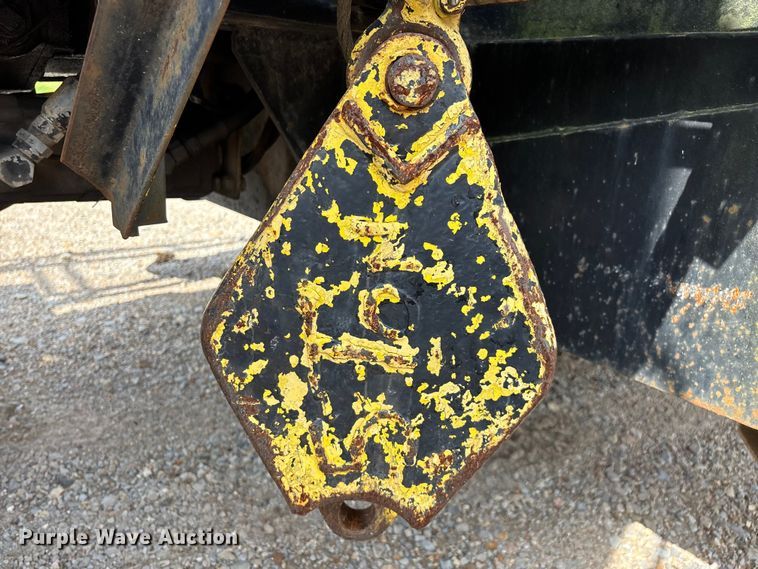 image for item FG0327 Grove 6425G crane truck