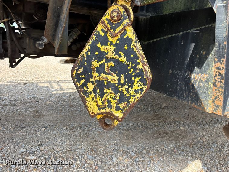 image for item FG0327 Grove 6425G crane truck