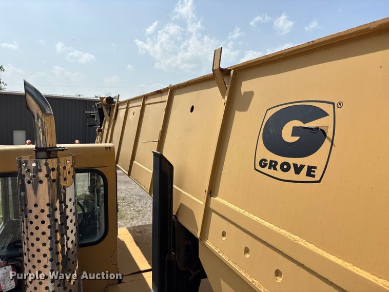image for item FG0327 Grove 6425G crane truck