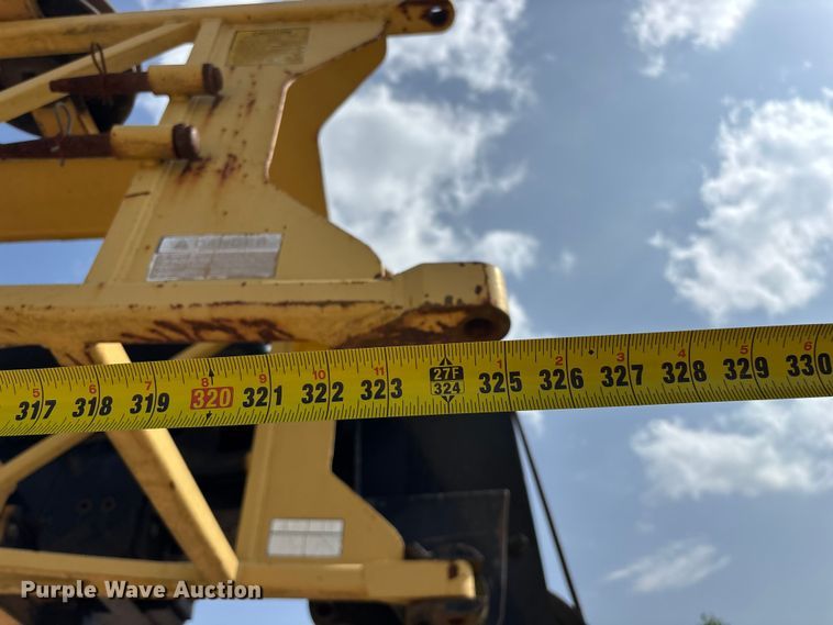 image for item FG0327 Grove 6425G crane truck