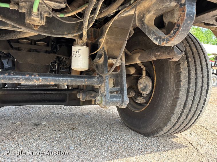 image for item FG0327 Grove 6425G crane truck