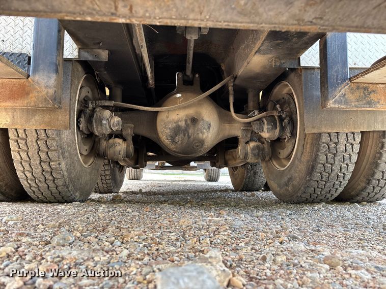 image for item FG0327 Grove 6425G crane truck