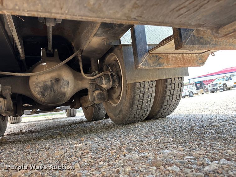 image for item FG0327 Grove 6425G crane truck