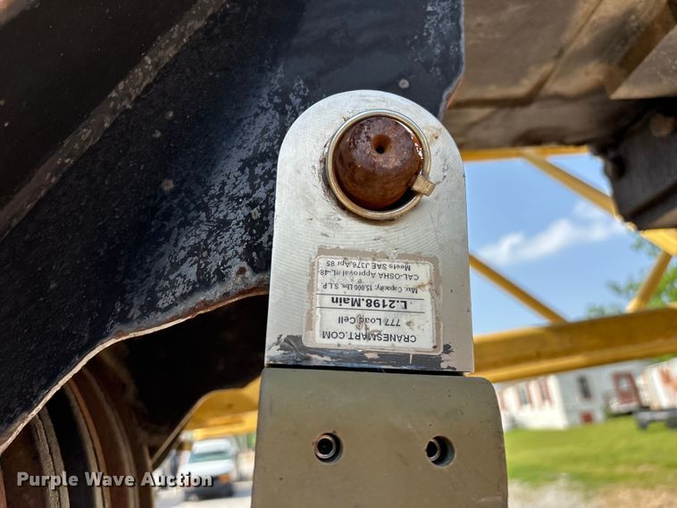 image for item FG0327 Grove 6425G crane truck