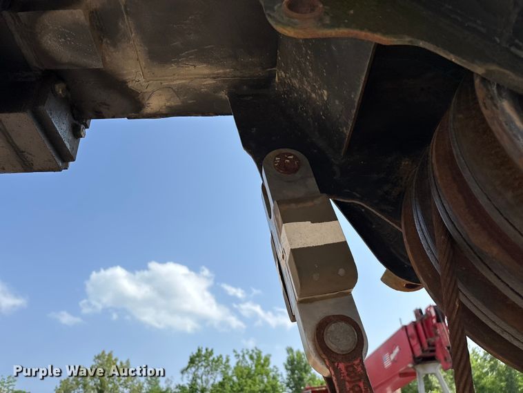 image for item FG0327 Grove 6425G crane truck