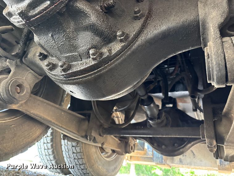 image for item FG0327 Grove 6425G crane truck