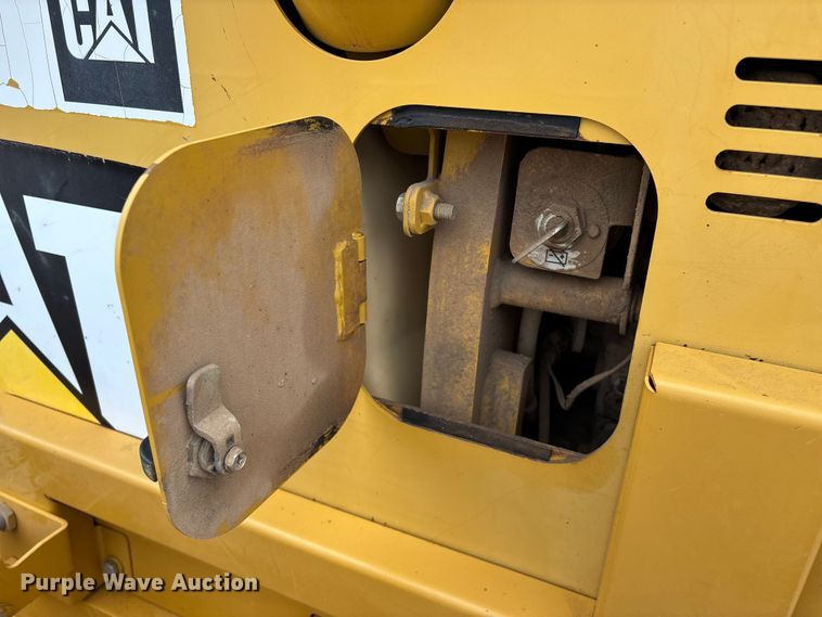 image for item FG0330 2012 Caterpillar D5K XL dozer