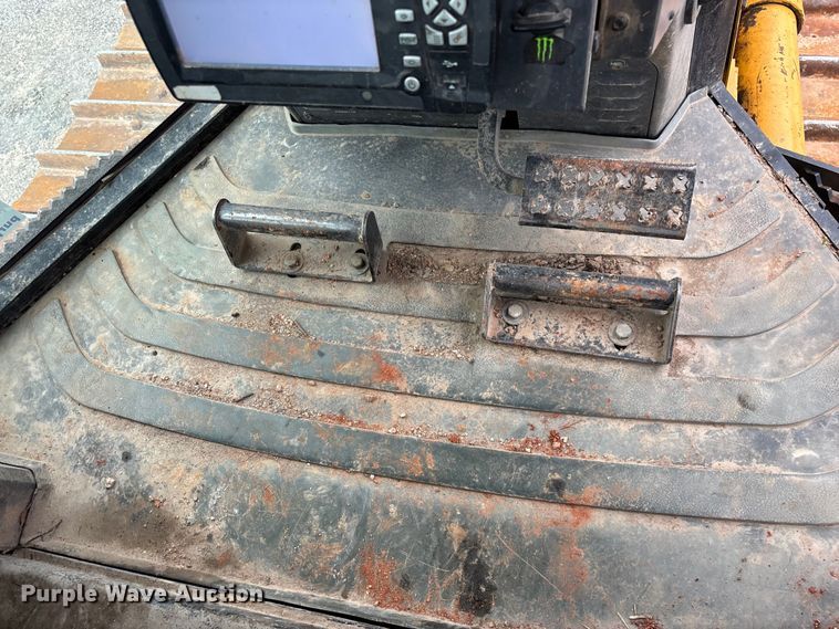 image for item FG0330 2012 Caterpillar D5K XL dozer