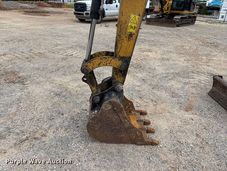 image for item FG0332 2013 Caterpillar 305E CR mini excavator