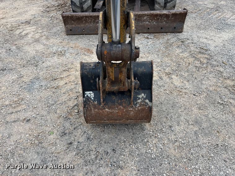 image for item FG0332 2013 Caterpillar 305E CR mini excavator