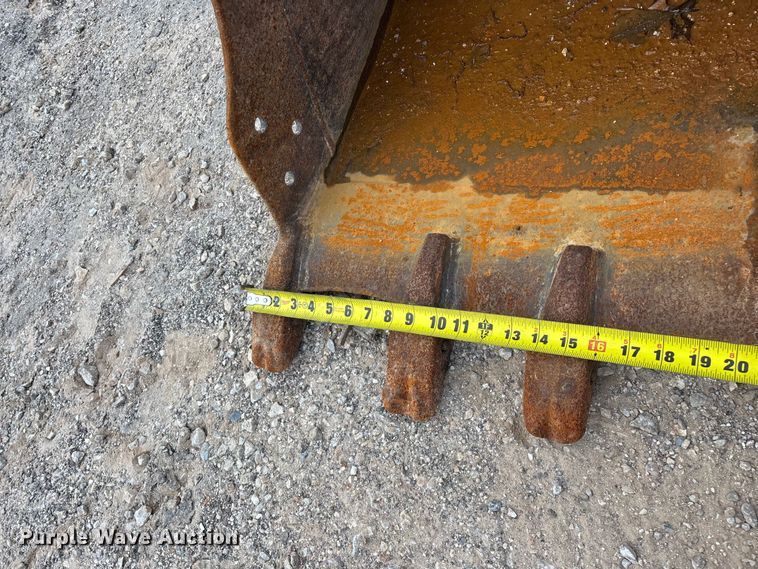 image for item FG0332 2013 Caterpillar 305E CR mini excavator