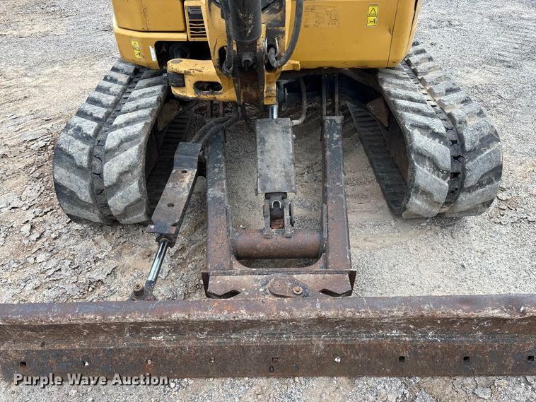 image for item FG0332 2013 Caterpillar 305E CR mini excavator